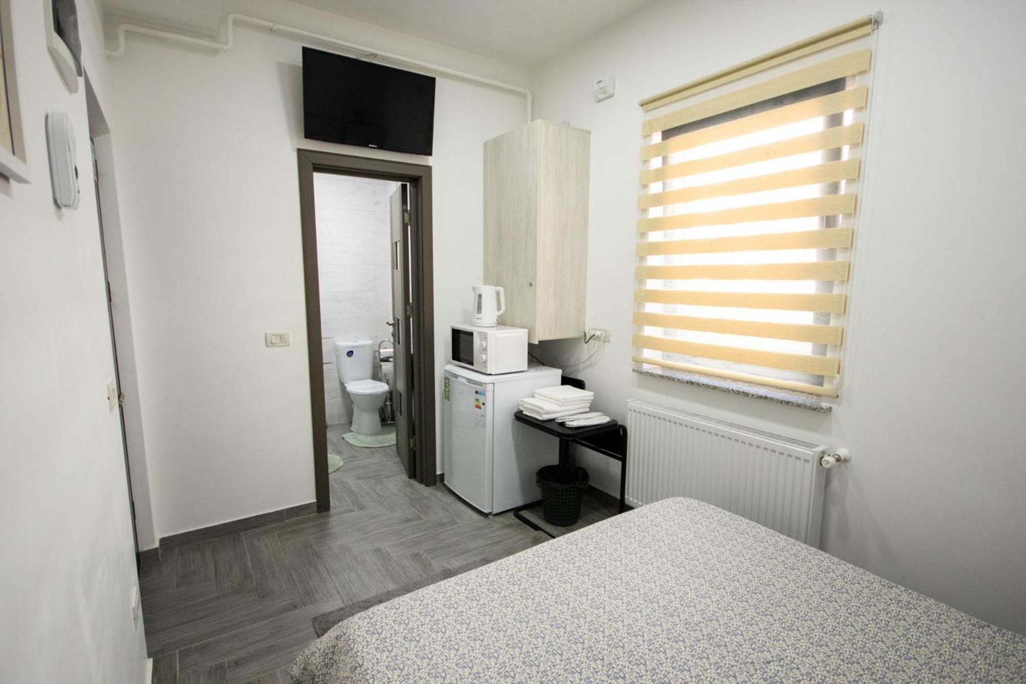 Astar Apartments - Small Radauţi Bagian luar foto