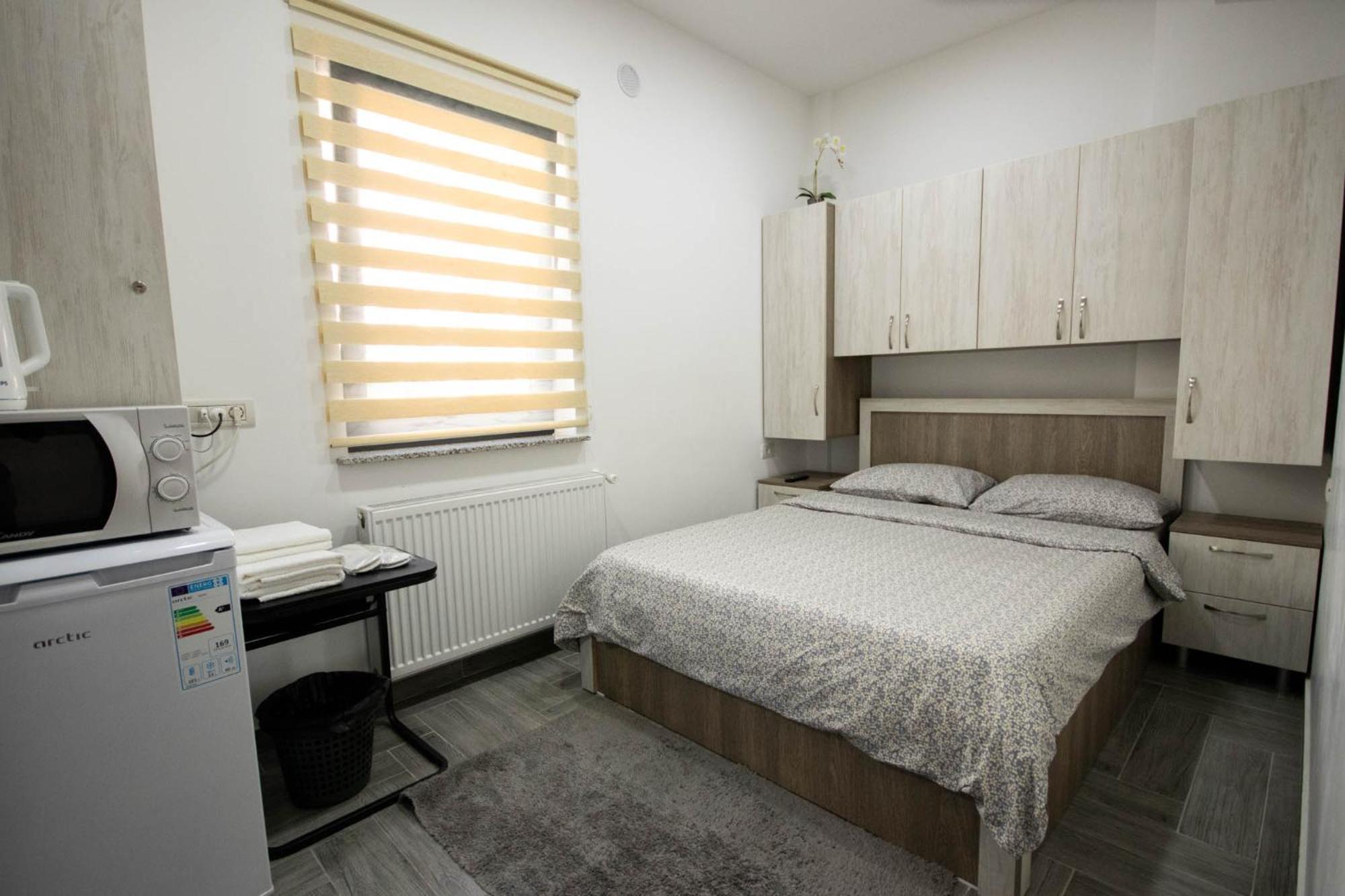 Astar Apartments - Small Radauţi Bagian luar foto